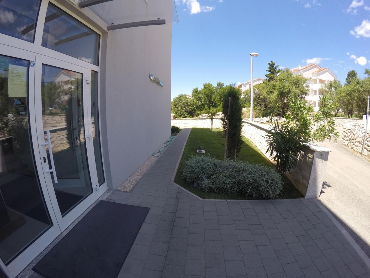 Vila Novak Novalja Exterior foto