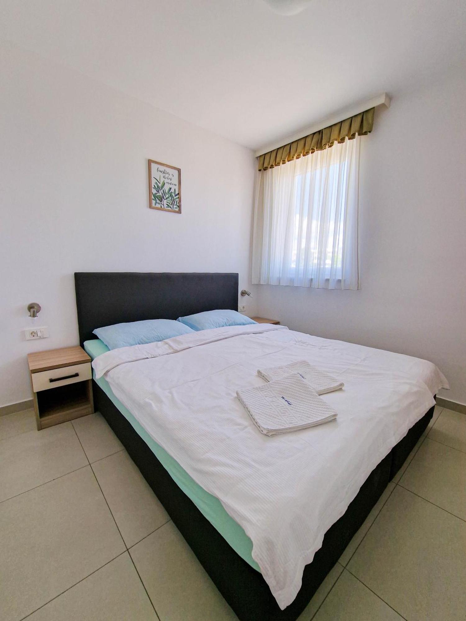 Vila Novak Novalja Exterior foto